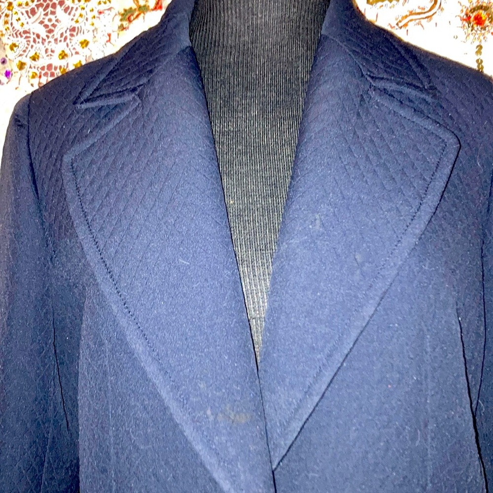 Shell/Lining/Filling 100% Polyester With Beautifu… - image 1